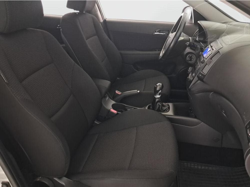 2011 Hyundai i30 - 9