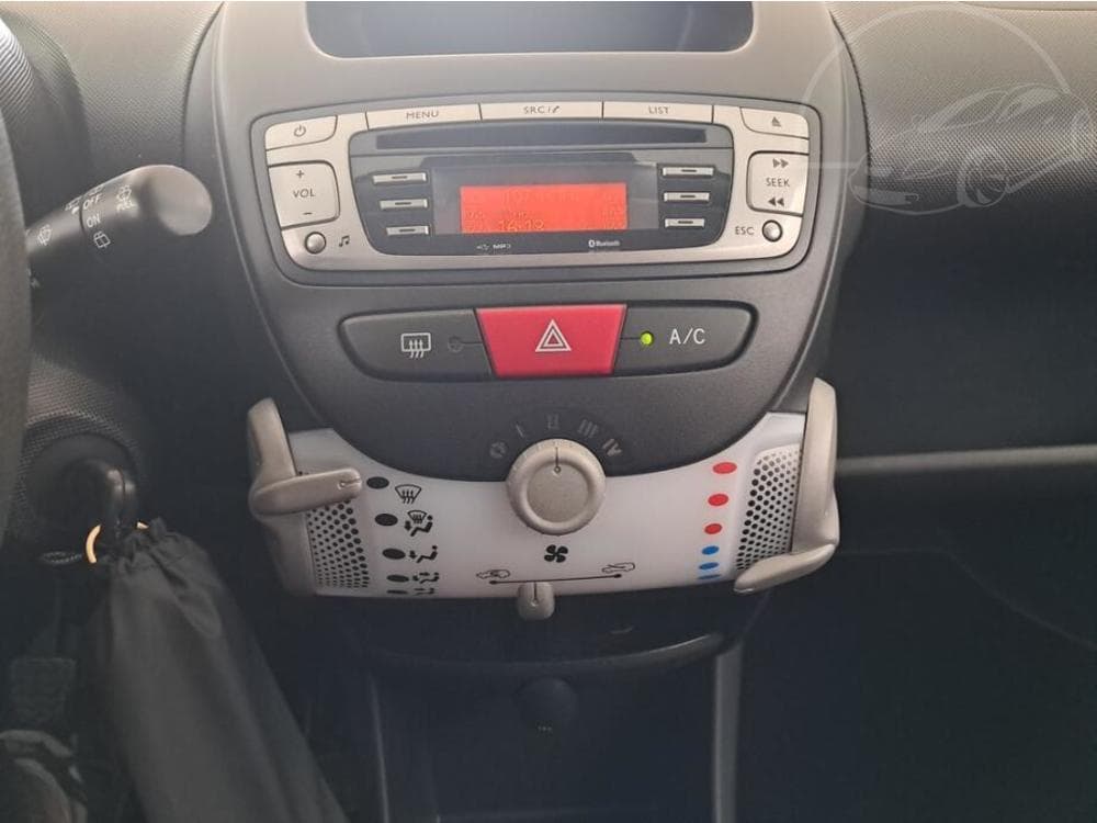 2014 Peugeot 107 - 12