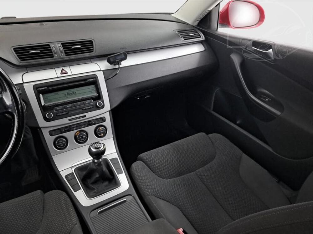 2009 Volkswagen PASSAT - 8