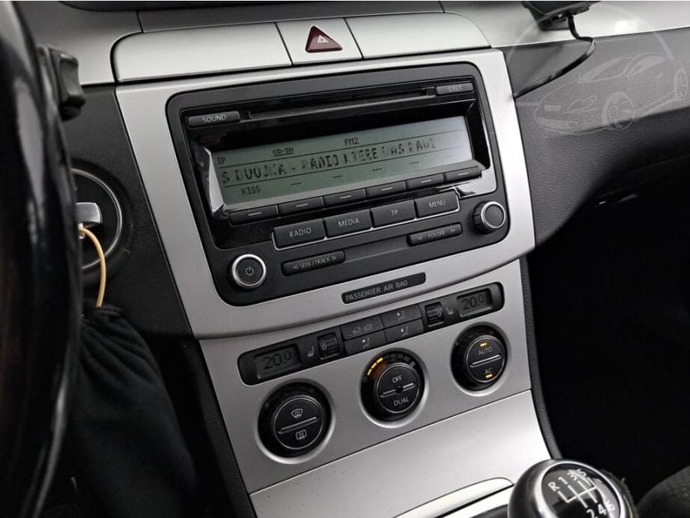 2009 Volkswagen PASSAT - 12