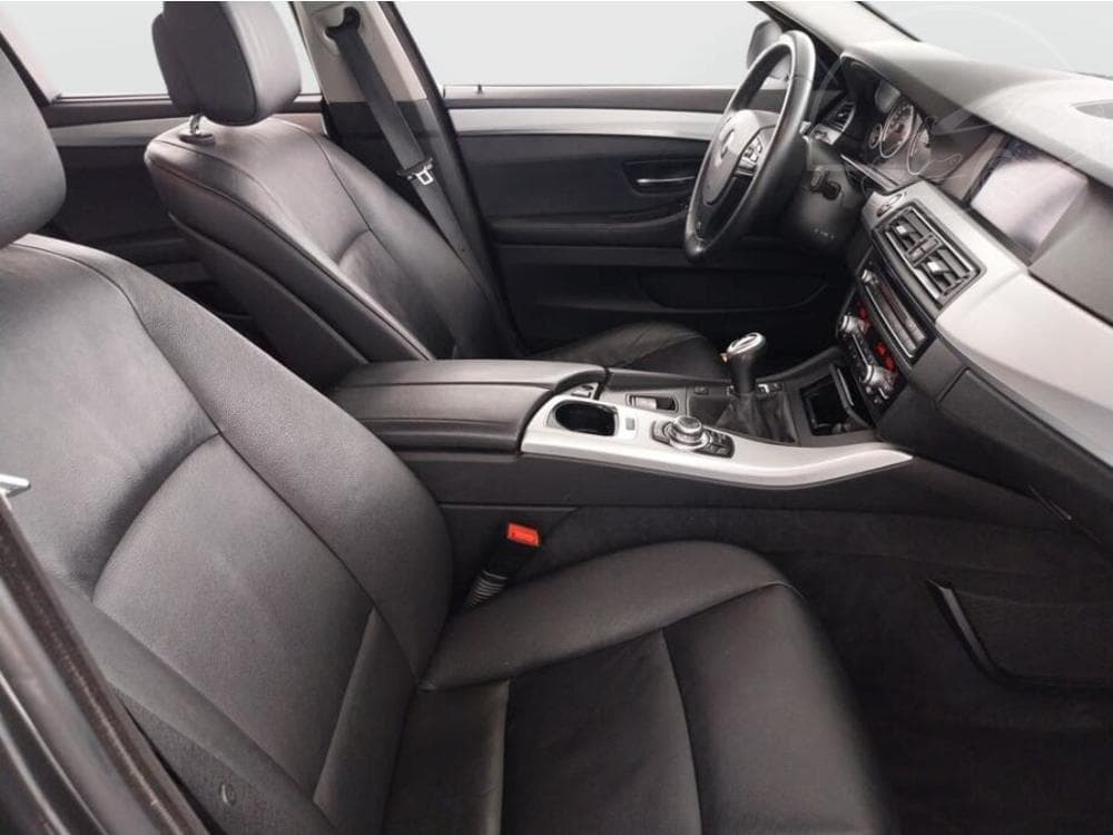 2013 BMW 5-SERIES - 9