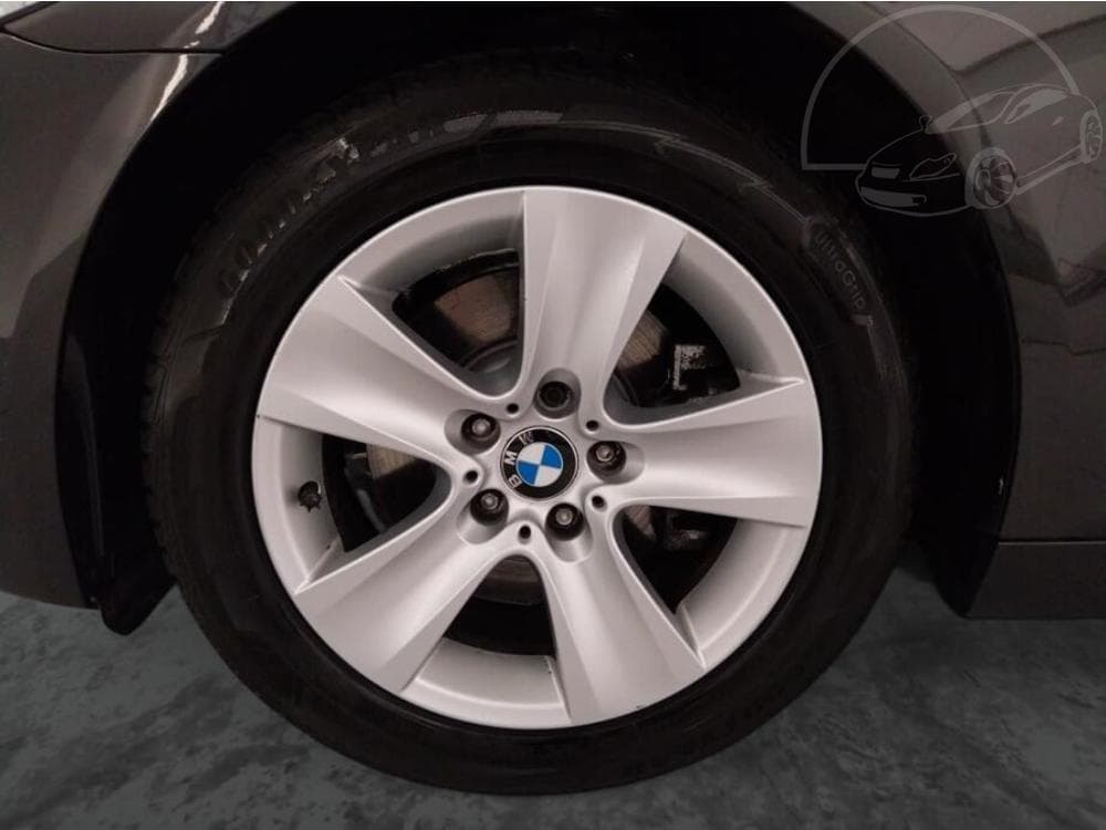 2013 BMW 5-SERIES - 14