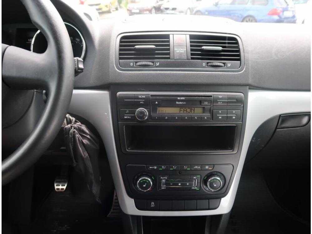 2011 Škoda YETI - 12