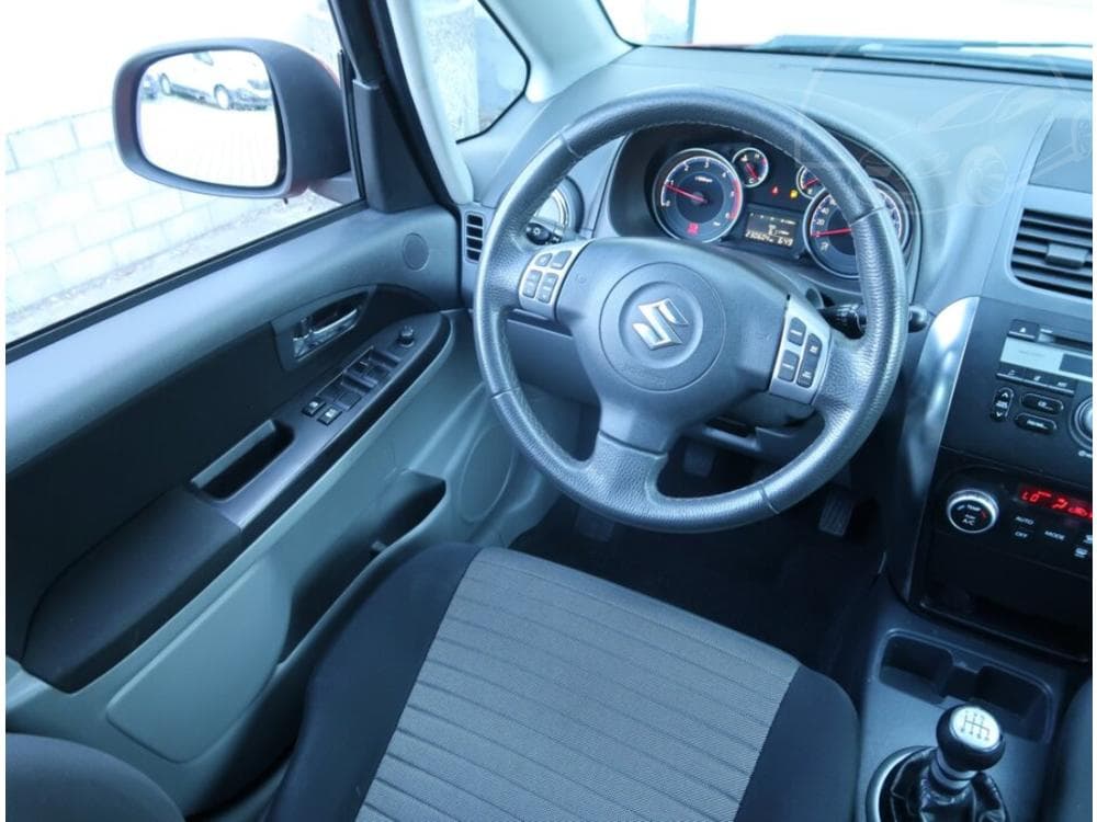 2010 Suzuki SX4 - 7