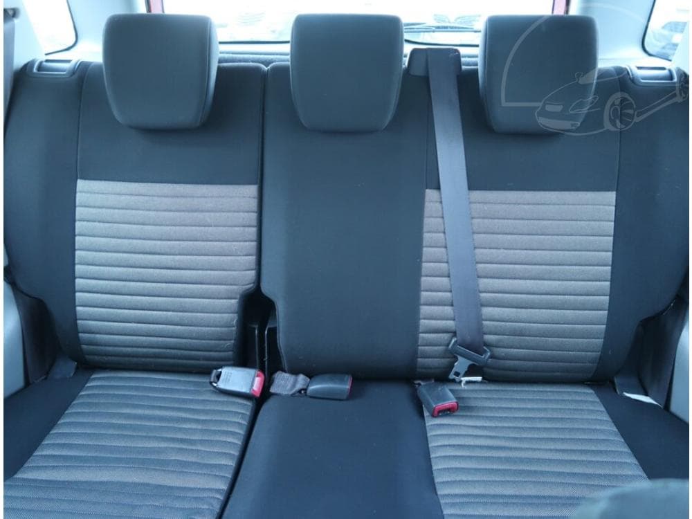 2010 Suzuki SX4 - 10