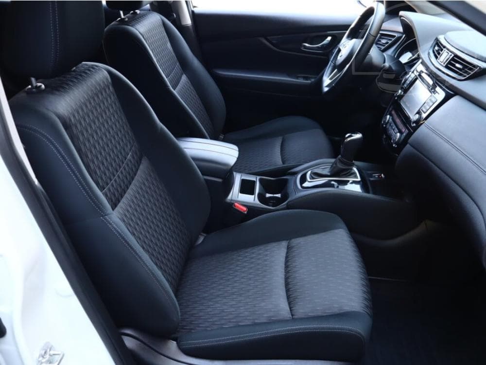 2020 Nissan X-TRAIL - 7