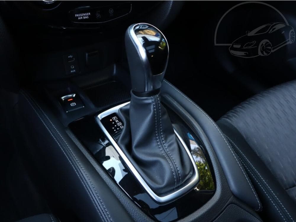 2020 Nissan X-TRAIL - 11