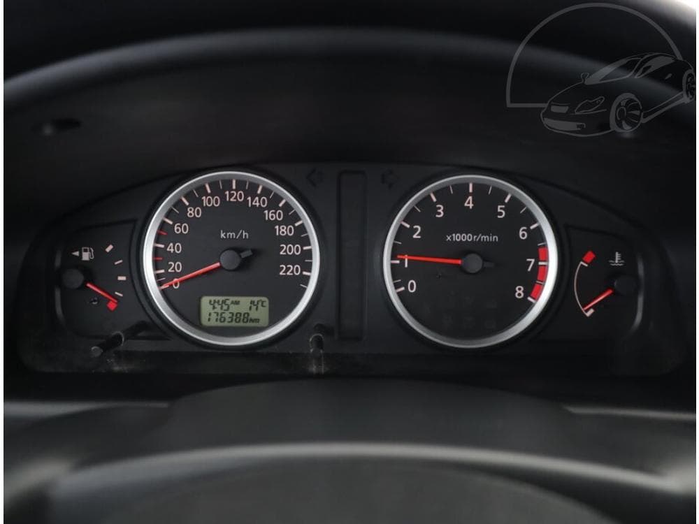 2004 Nissan ALMERA - 8