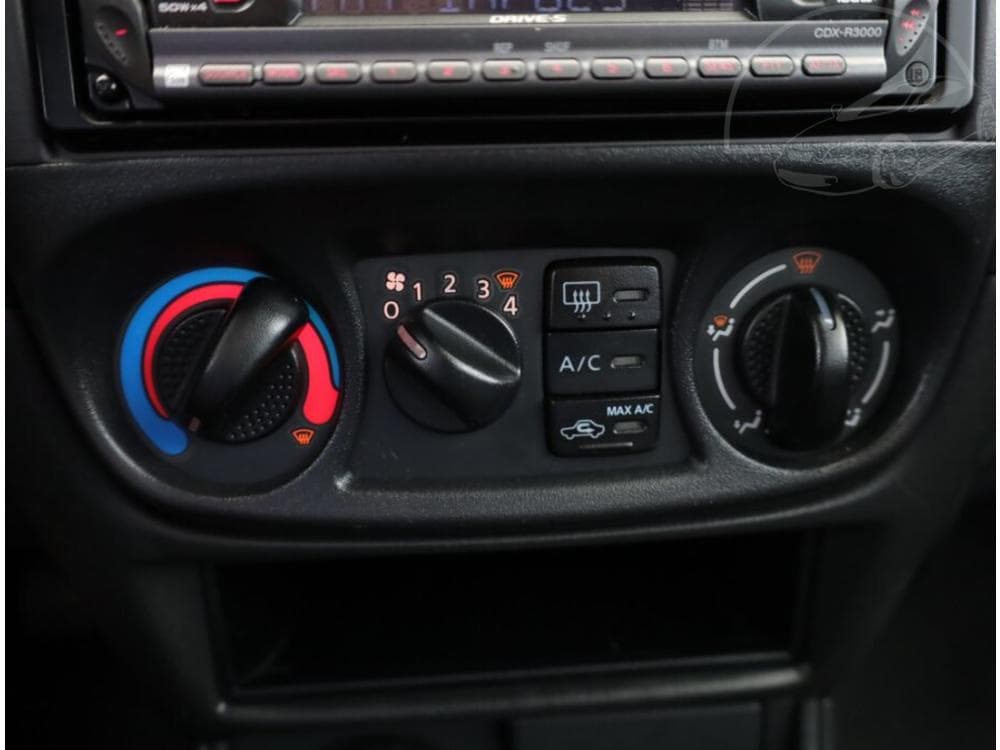 2004 Nissan ALMERA - 10