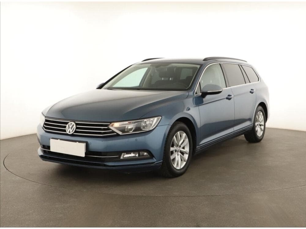 2015 Volkswagen PASSAT - 2