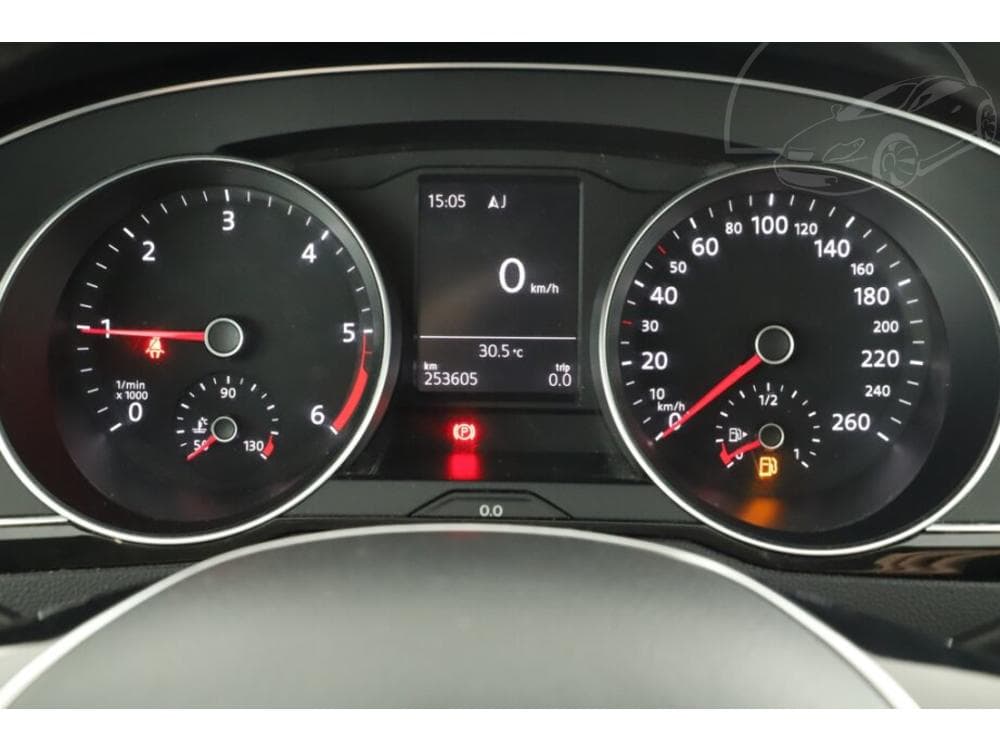 2015 Volkswagen PASSAT - 13