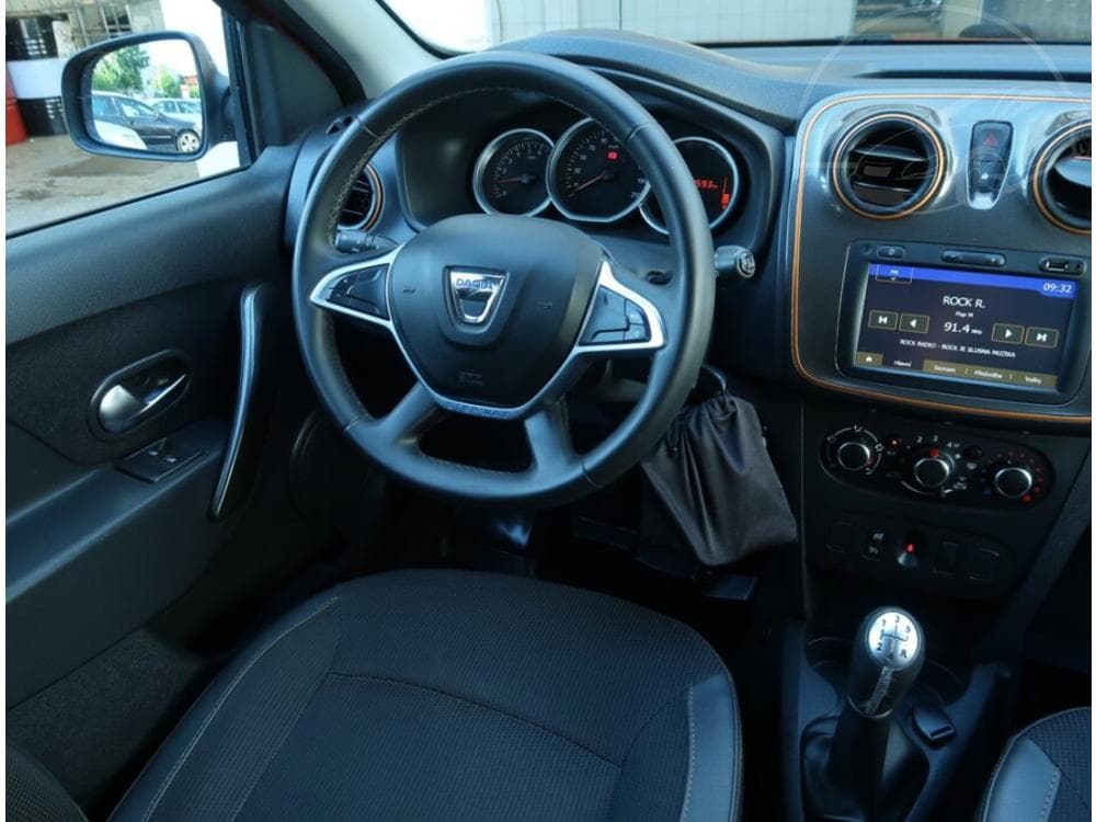 2017 Dacia SANDERO - 7