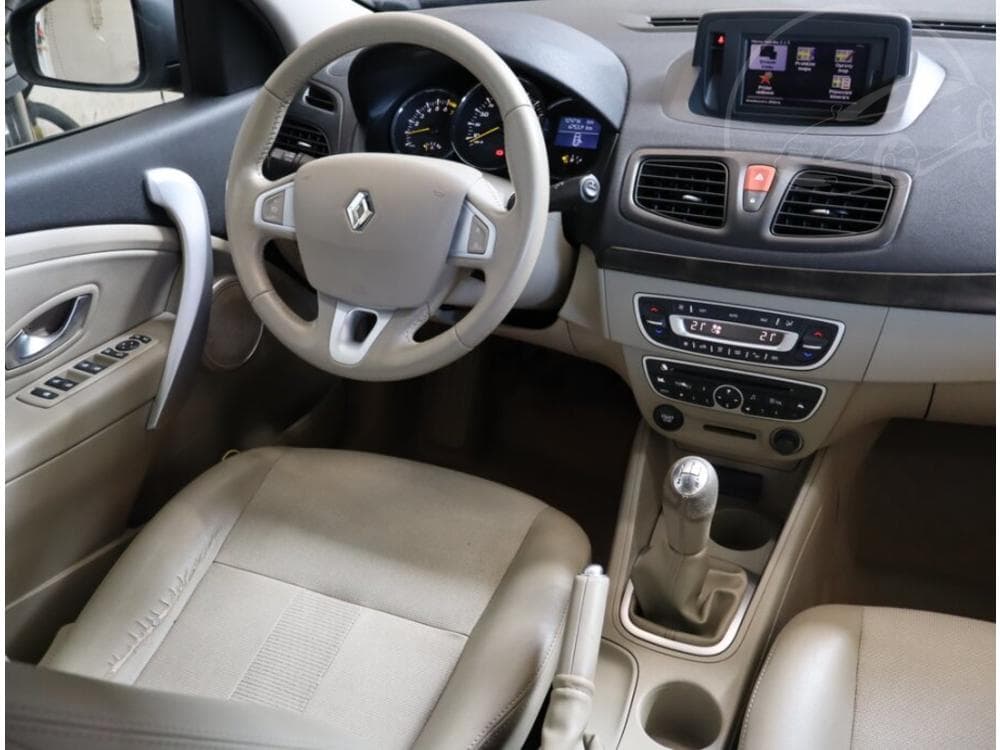 2010 Renault FLUENCE - 7