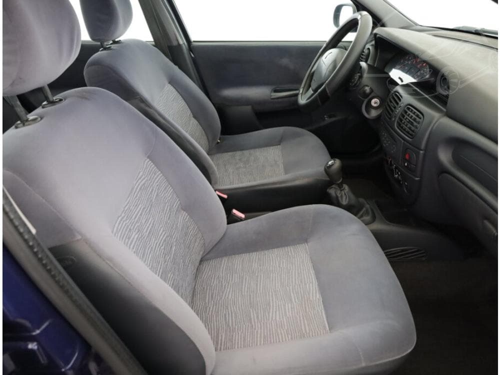 2003 Renault MEGANE - 7