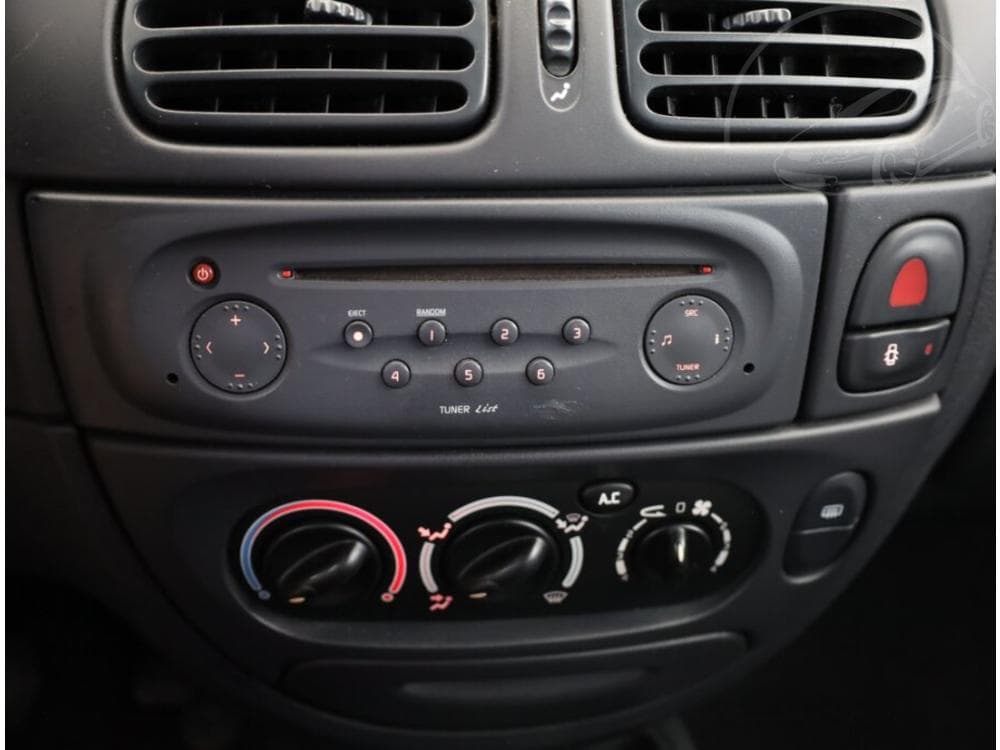 2003 Renault MEGANE - 9