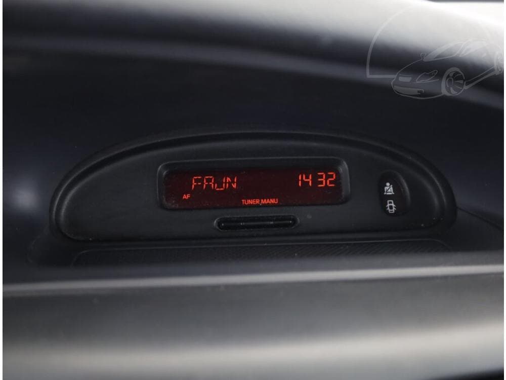 2003 Renault MEGANE - 10