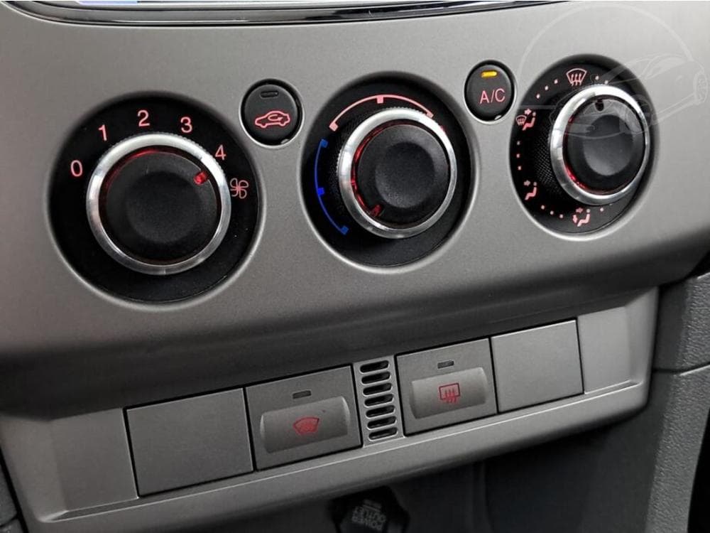2010 Ford FOCUS - 14