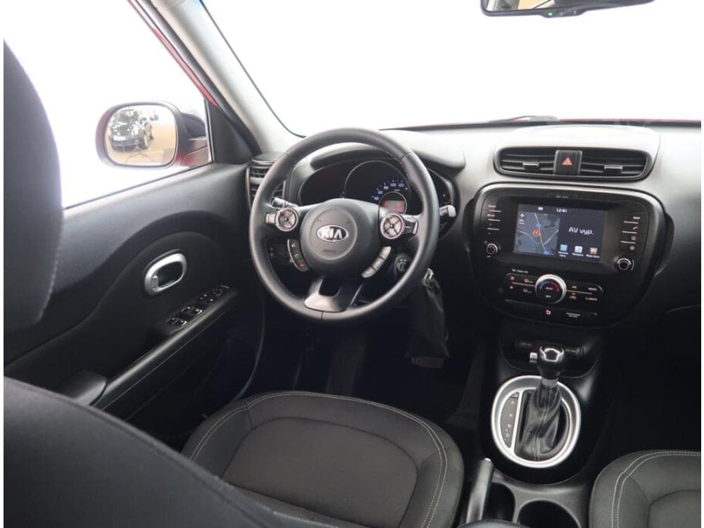 2017 Kia SOUL - 7