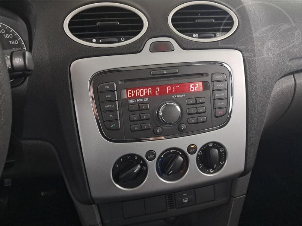 2007 Ford FOCUS - 12