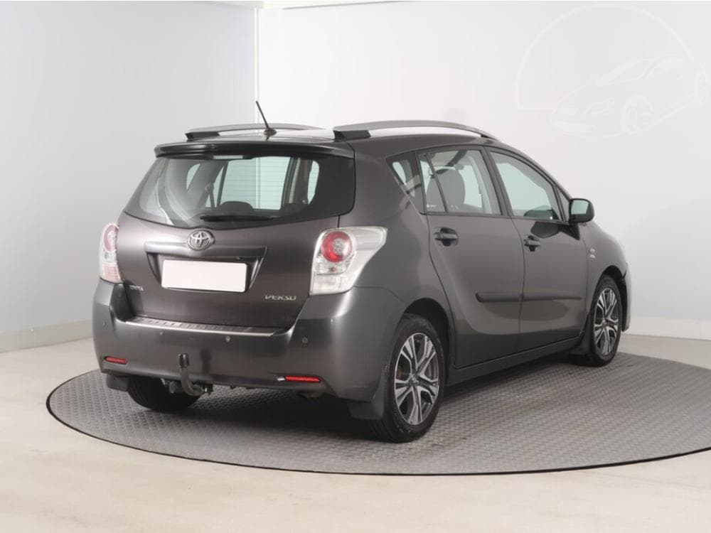 2011 Toyota VERSO - 5