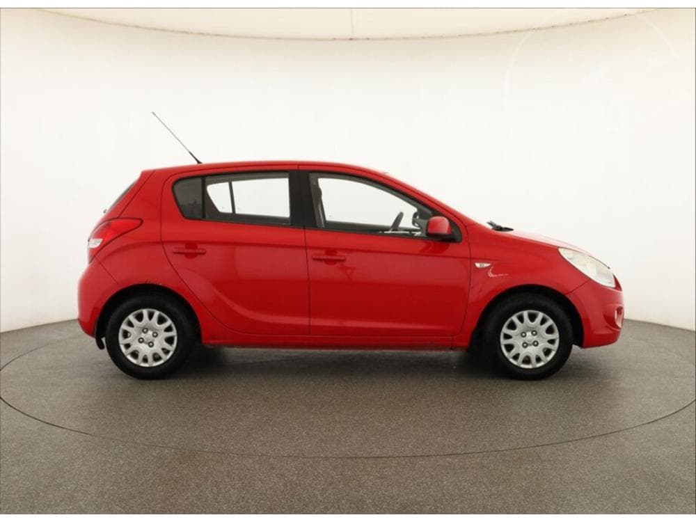 2012 Hyundai i20 - 6