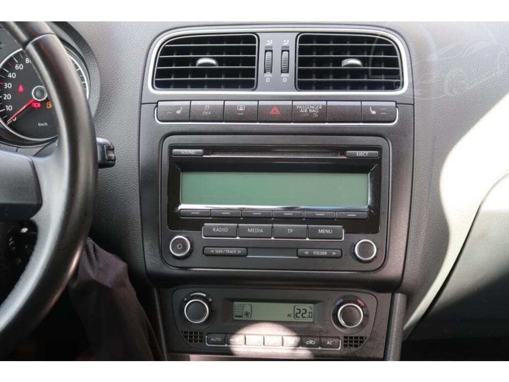 2012 Volkswagen POLO - 12