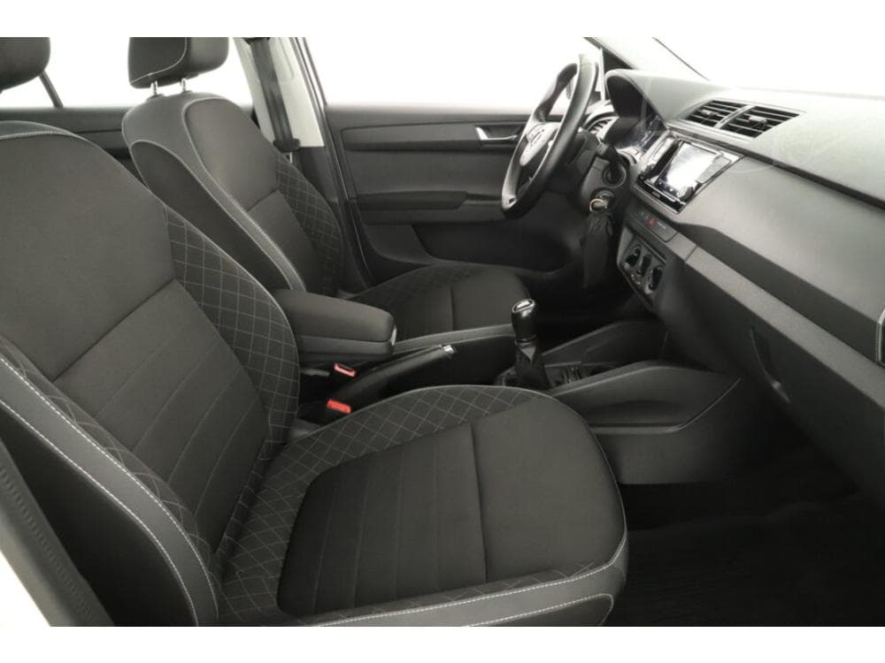2022 Škoda FABIA - 7