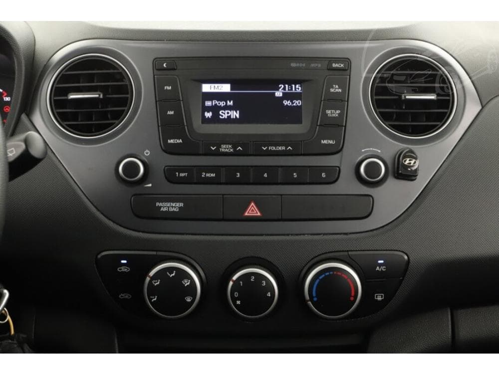 2017 Hyundai i10 - 11