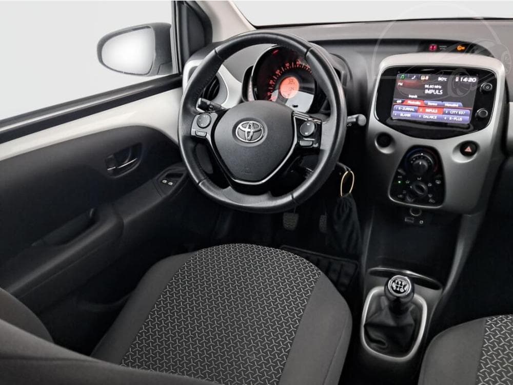2017 Toyota AYGO - 7