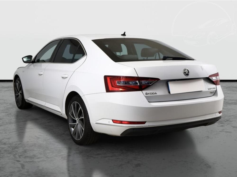 2019 Škoda SUPERB - 4