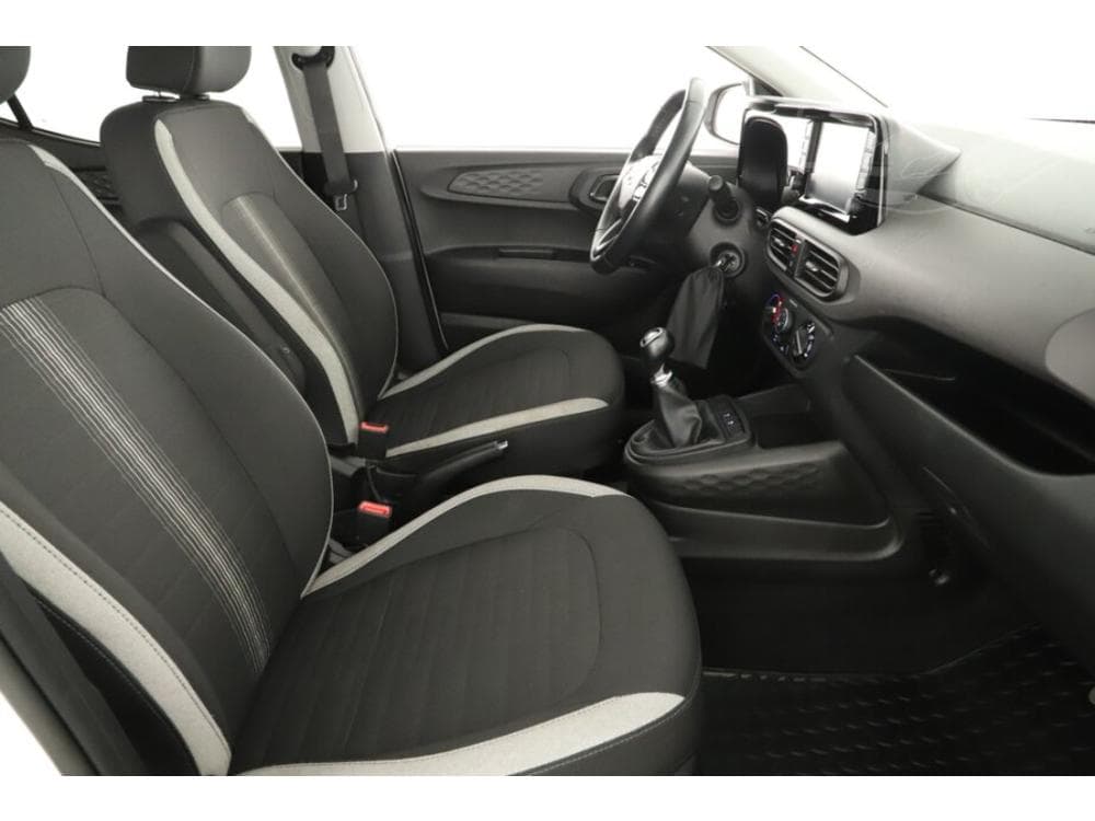 2022 Hyundai i10 - 7