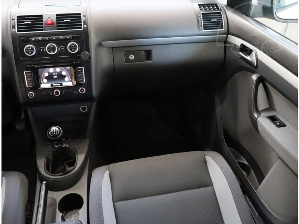 2013 Volkswagen TOURAN - 8