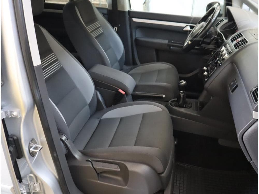 2013 Volkswagen TOURAN - 9