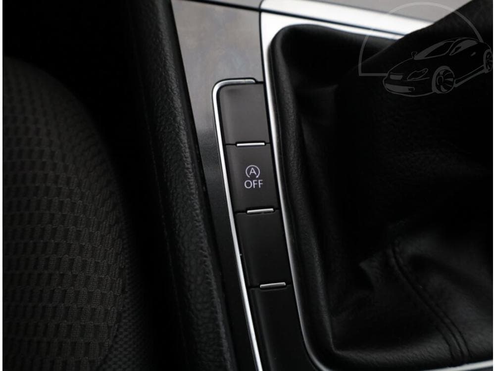 2018 Volkswagen GOLF - 13