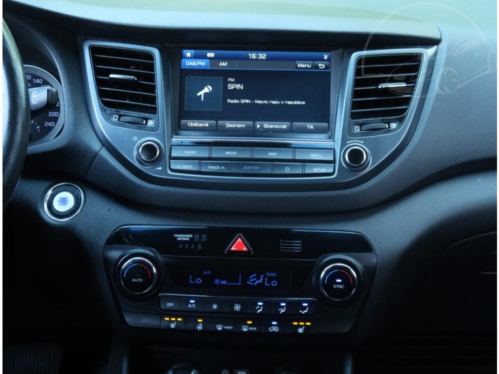 2018 Hyundai TUCSON - 12