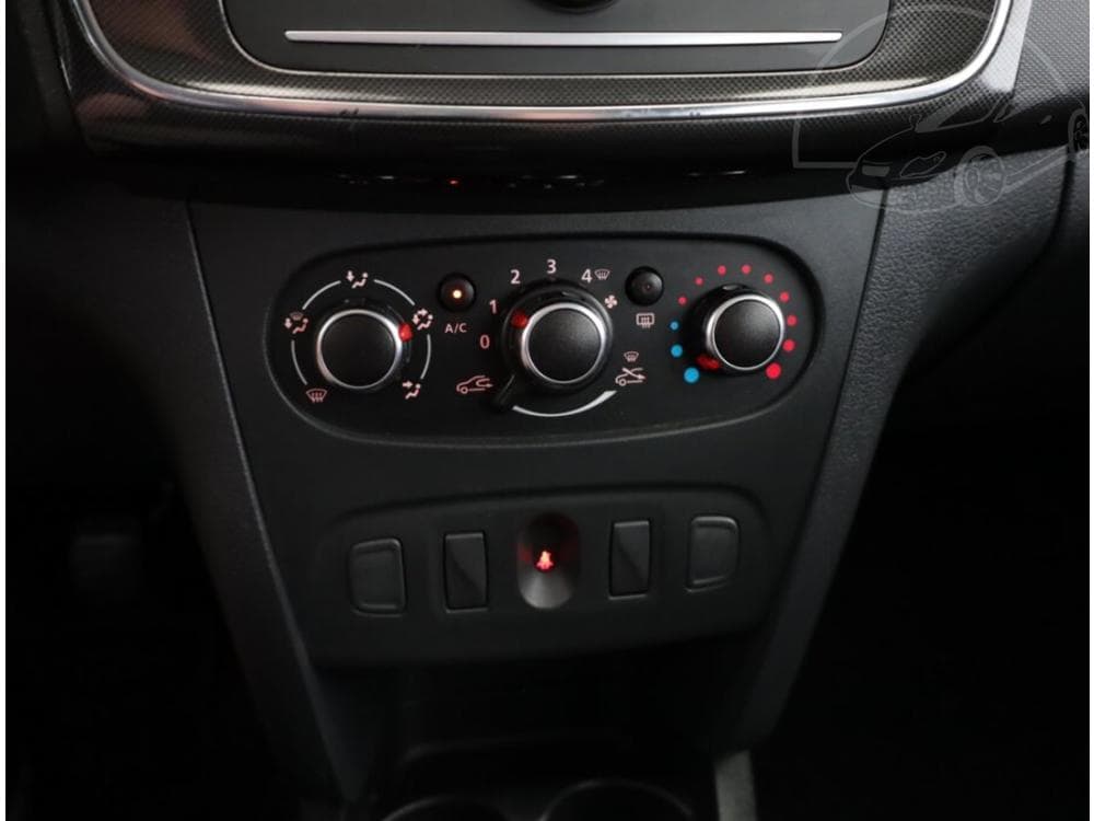 2021 Dacia SANDERO - 9