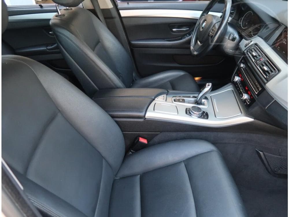 2016 BMW 5-SERIES - 9