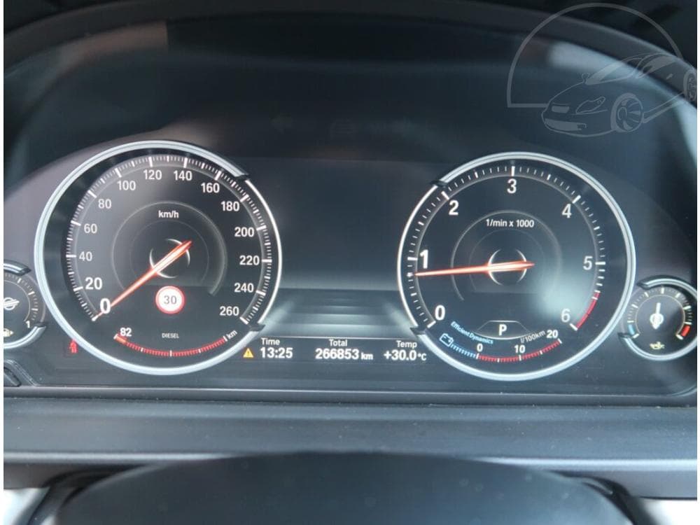 2016 BMW 5-SERIES - 11
