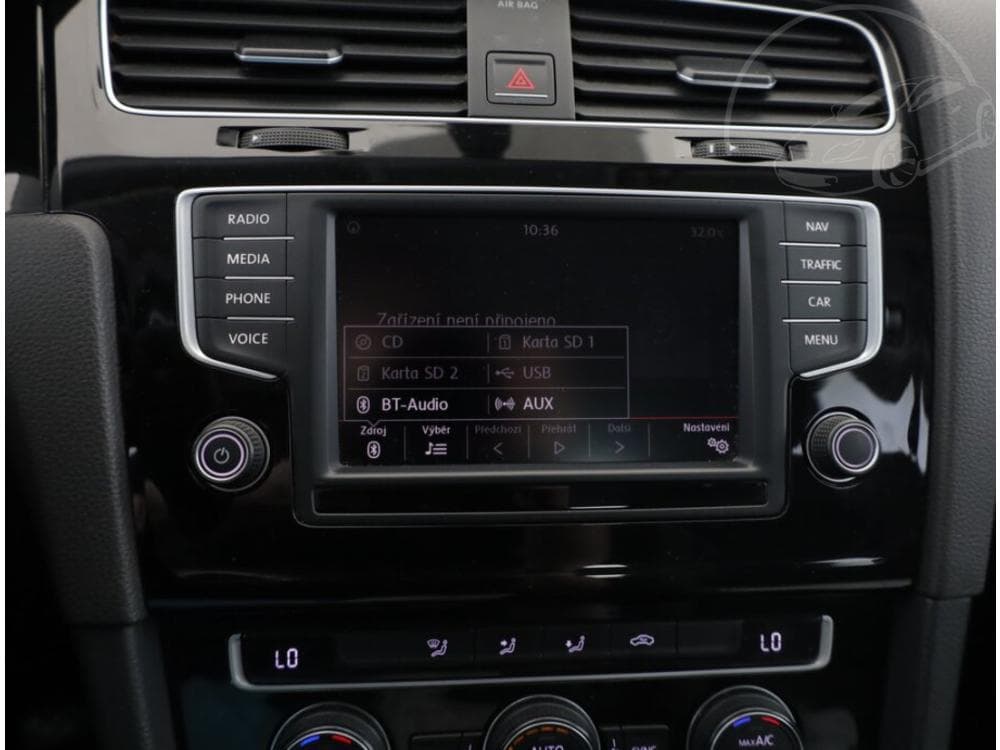 2015 Volkswagen GOLF - 11