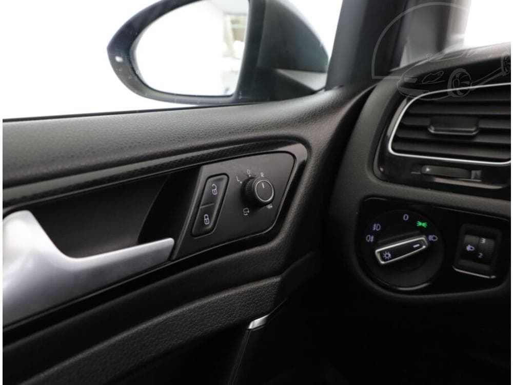 2015 Volkswagen GOLF - 15