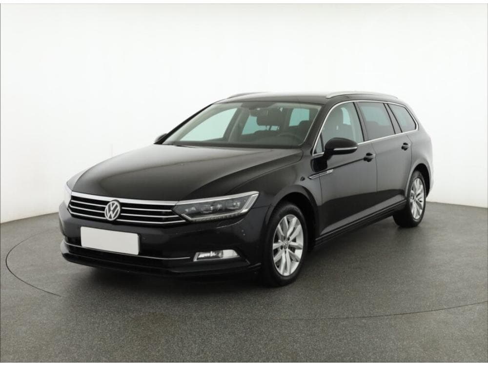 2015 Volkswagen PASSAT - 2