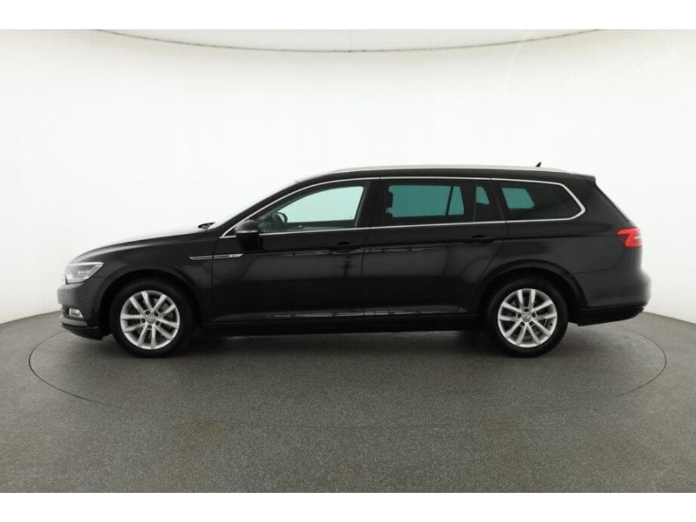 2015 Volkswagen PASSAT - 3