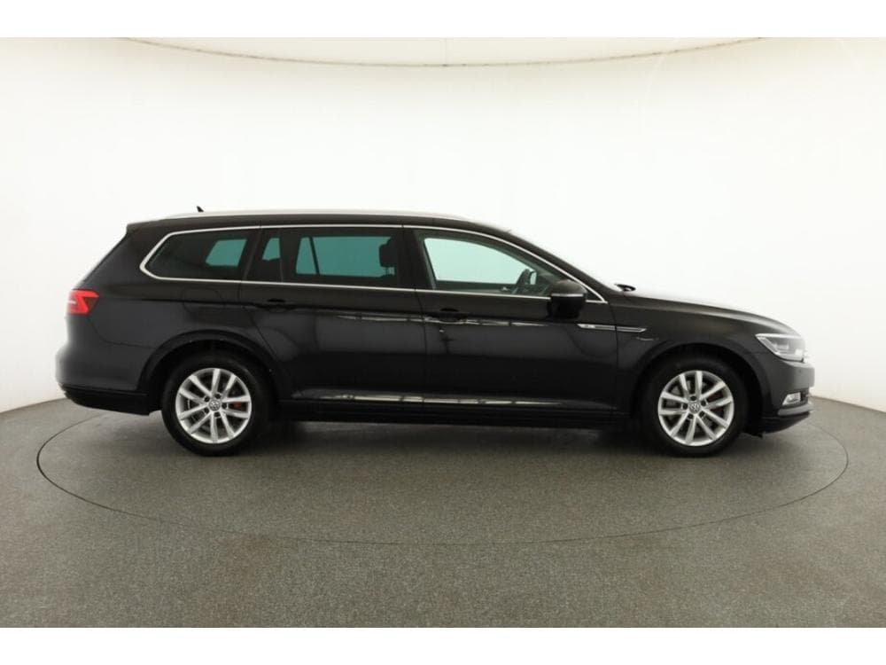 2015 Volkswagen PASSAT - 6