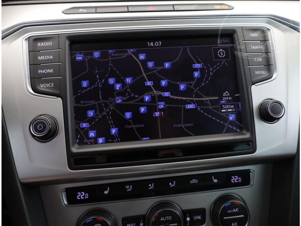 2015 Volkswagen PASSAT - 14