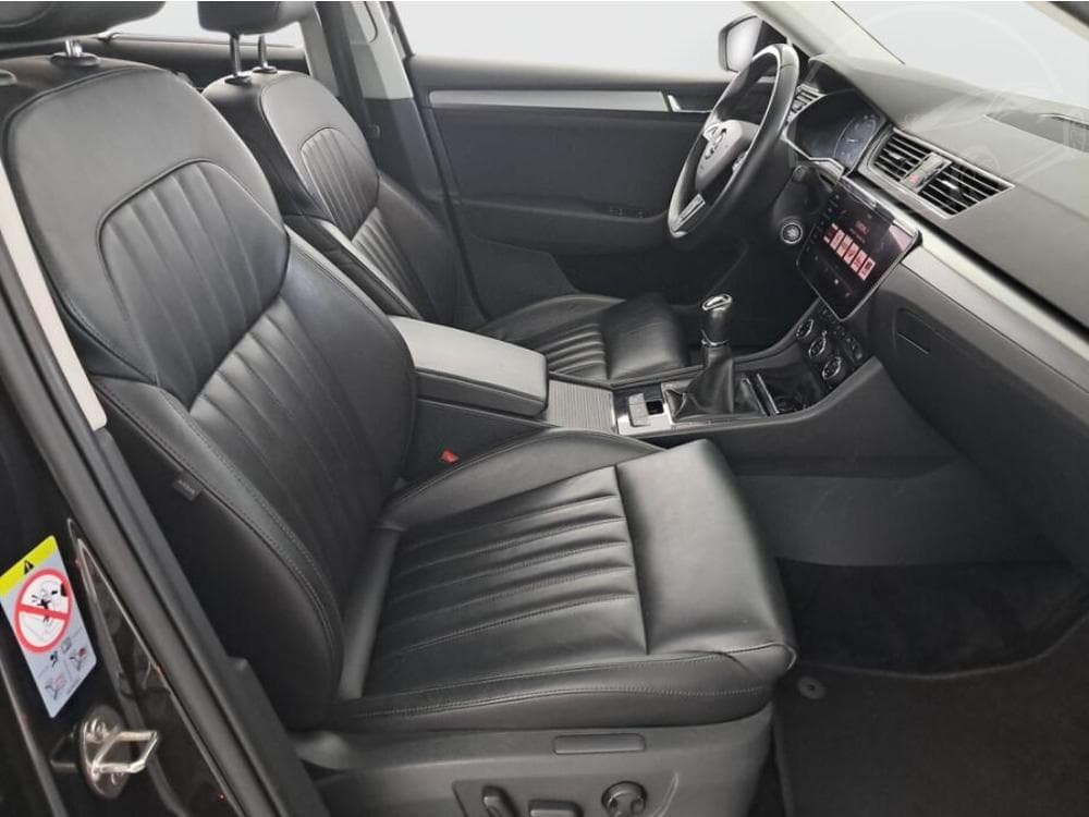 2019 Škoda SUPERB - 9