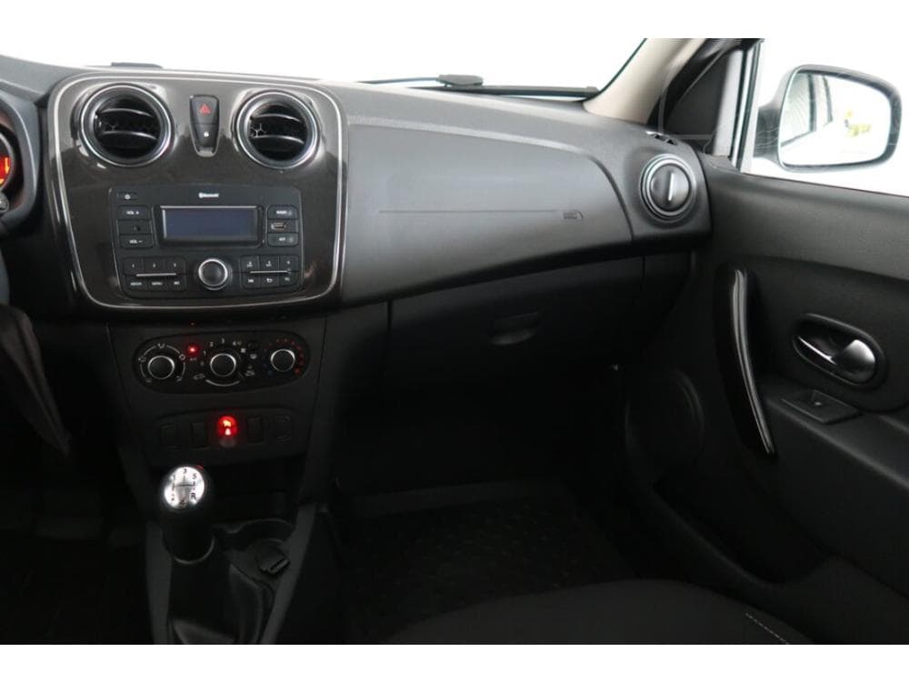 2018 Dacia LOGAN - 8