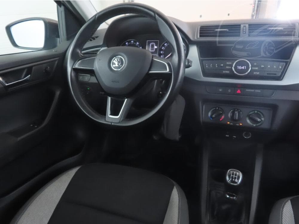 2015 Škoda FABIA - 7