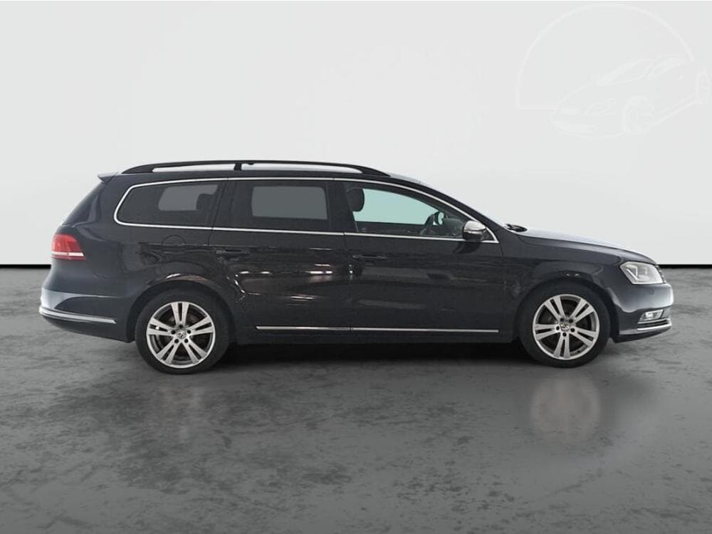 2011 Volkswagen PASSAT - 6