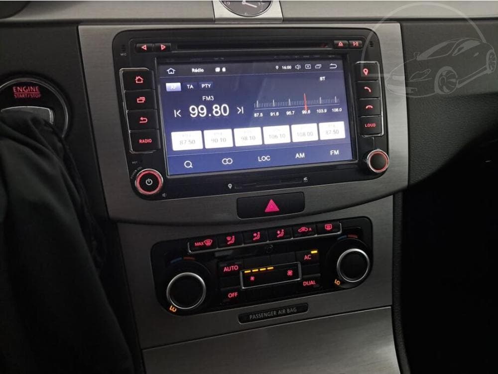 2011 Volkswagen PASSAT - 12