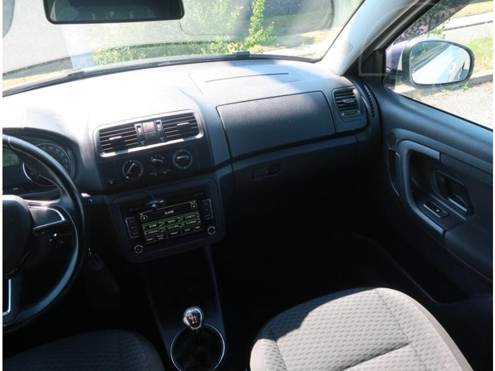 2012 Škoda FABIA - 8
